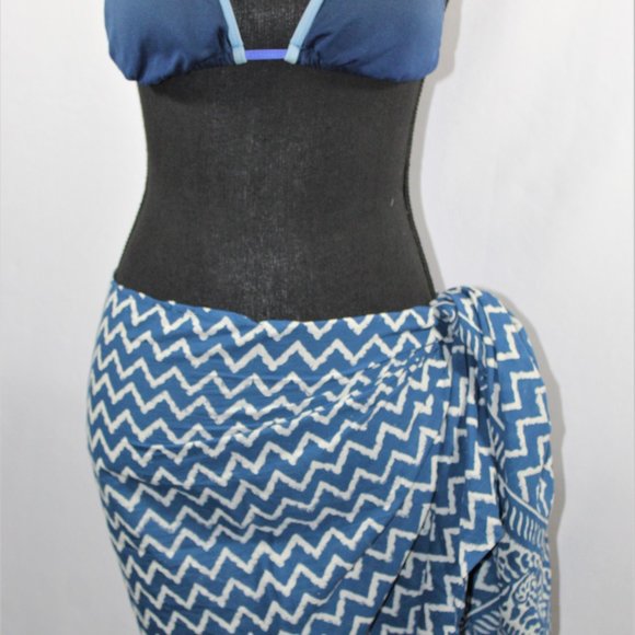 Indigo Block Print Sarong - Picture 4 of 5